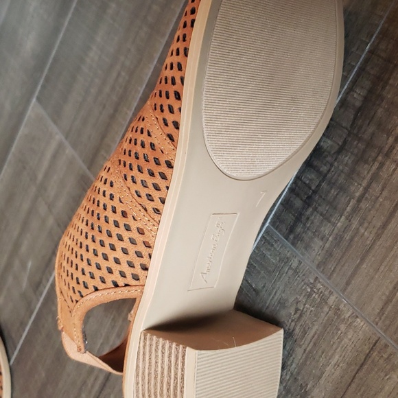 SOLD Shoes - Picture 5 of 5